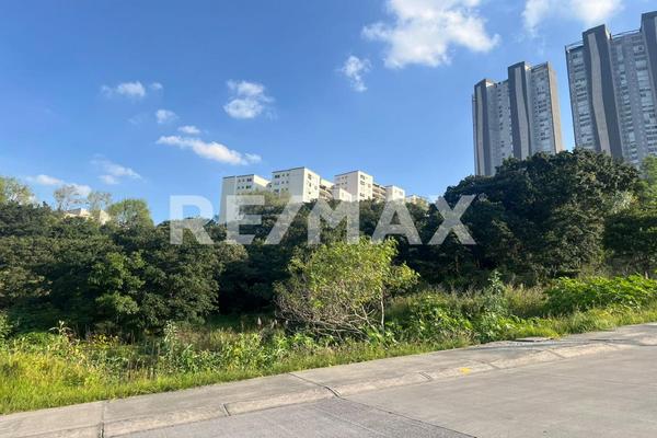 Foto de inmueble en La vista, Col. Interlomas C.P. 52787, Huixquilucan