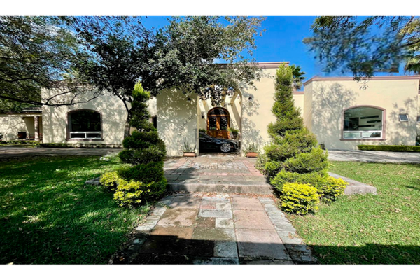 Foto de inmueble en Lagos del Vergel, Col. Lagos del Vergel C.P. 64989, Monterrey