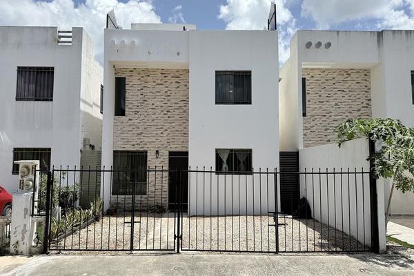 Foto de inmueble en  , Col. Las Américas II C.P. 97302, Mérida