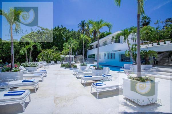 Foto de inmueble en  , Col. Las Brisas C.P. 39867, Acapulco de Juárez