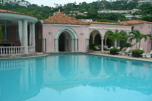 Foto de inmueble en  , Col. Las Brisas C.P. 39867, Acapulco de Juárez