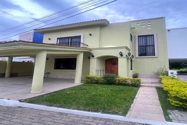 Foto de inmueble en , Col. Las Brisas C.P. 28210, Manzanillo