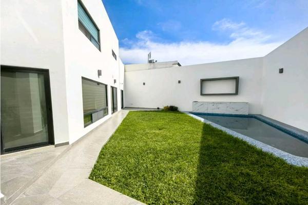 Foto de inmueble en  , Col. Las Cumbres 1 Sector C.P. 64610, Monterrey