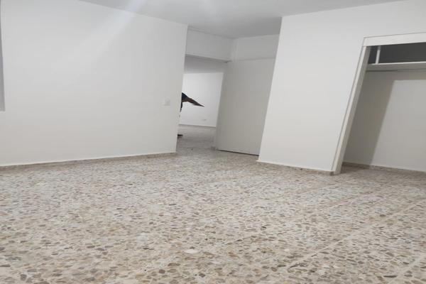 Foto de inmueble en  , Col. Las Cumbres 1 Sector C.P. 64610, Monterrey