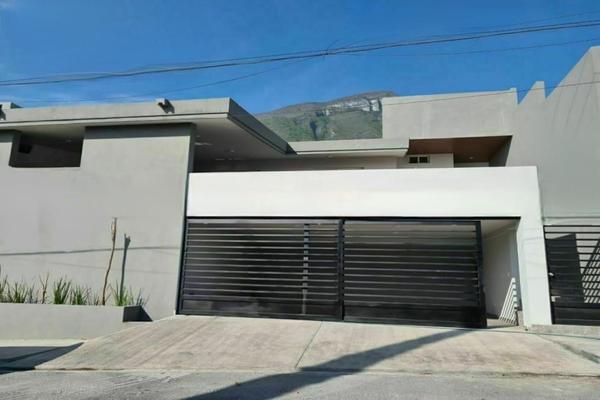 Foto de inmueble en  , Col. Las Cumbres 2 Sector C.P. 64610, Monterrey