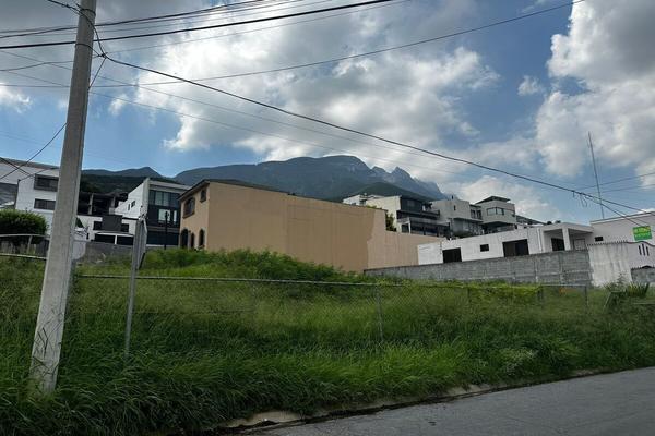 Foto de inmueble en  , Col. Las Cumbres 2 Sector C.P. 64610, Monterrey