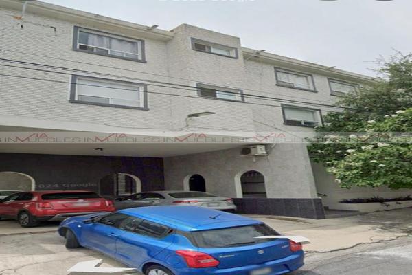 Foto de inmueble en Las Cumbres, Col. Las Cumbres 1 Sector C.P. 64610, Monterrey