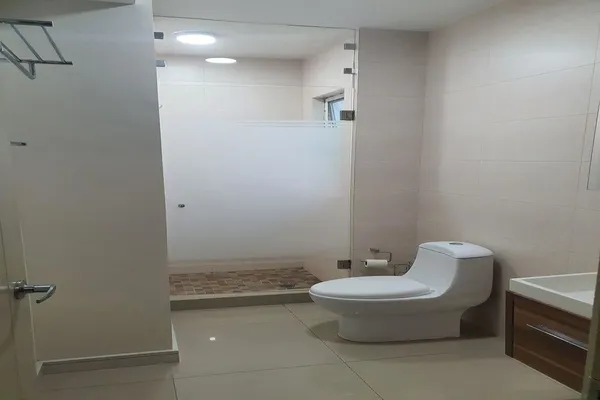 Foto de inmueble en  , Col. Las Cumbres C.P. 64619, Monterrey