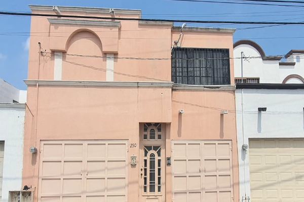 Foto de inmueble en Las Fuentes Seccion Lomas #WHI309381, Col. Las Fuentes Sección Lomas C.P. 88703, Reynosa