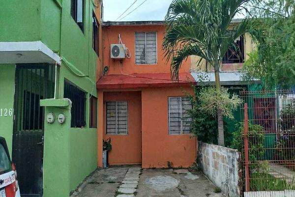 Foto de inmueble en  , Col. Las Gaviotas II C.P. 96536, Coatzacoalcos