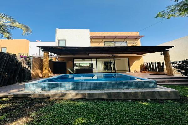 Foto de inmueble en  , Col. Las Granjas C.P. 62460, Cuernavaca