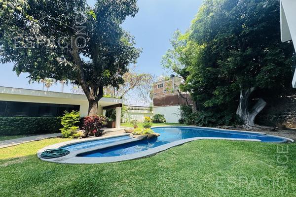 Foto de inmueble en  , Col. Las Palmas C.P. 62050, Cuernavaca