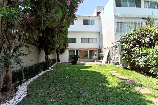 Foto de inmueble en  , Col. Las Palmas C.P. 62050, Cuernavaca