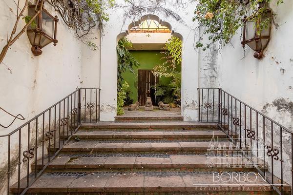 Foto de inmueble en  , Col. Las Palmas C.P. 62050, Cuernavaca