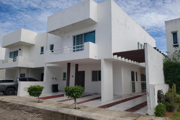 Foto de inmueble en Las Palmas, Col. Residencial Las Palmas C.P. 24153, Carmen