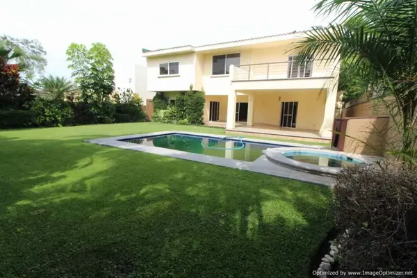 Foto de inmueble en  , Col. Las Quintas C.P. 62450, Cuernavaca