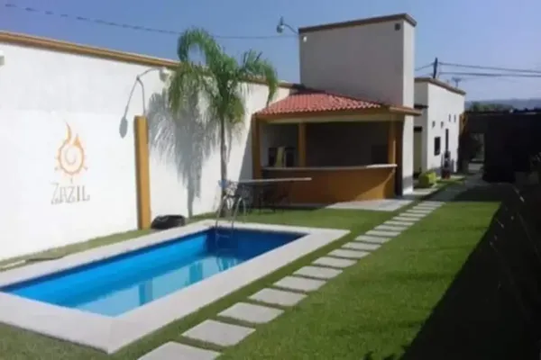 Foto de inmueble en LAURELES #25, Col. Yecapixtla C.P. 62820, Yecapixtla