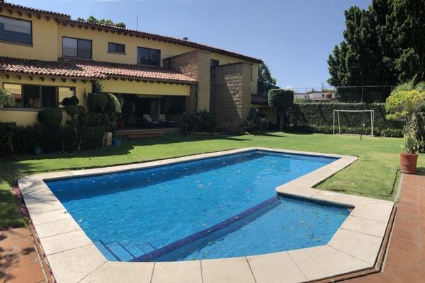Foto de inmueble en LAURELES, Col. Jardines de Ahuatepec C.P. 62305, Cuernavaca