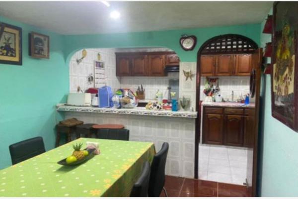Foto de inmueble en LAZARO CARDENAS #0, Col. Puerto México C.P. 96510, Coatzacoalcos