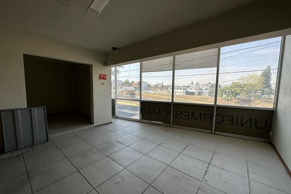 Foto de inmueble en Lázaro Cárdenas, Col. Chapalita Oriente C.P. 45040, Zapopan