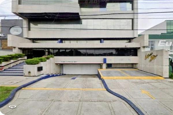 Foto de inmueble en Lázaro cardenas, Col. Jardines del Bosque Centro C.P. 44520, Guadalajara