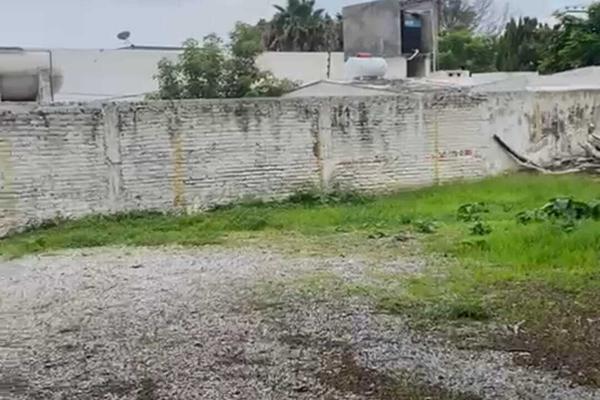 Foto de inmueble en Lazaro Cárdenas, Col. Jiquilpan C.P. 62170, Cuernavaca