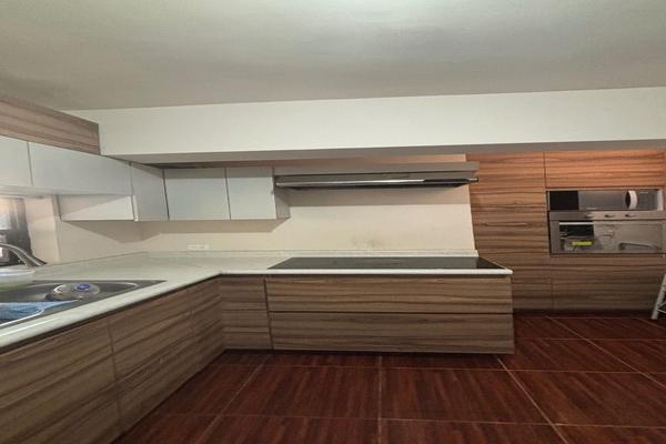 Foto de inmueble en Lázaro Cárdenas, Col. Las Torres C.P. 64103, Monterrey