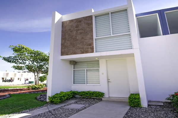 Foto de inmueble en lazaro cardenas, Col. Paraiso Salahua C.P. 28869, Manzanillo