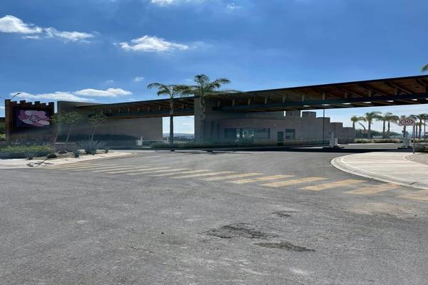 Foto de inmueble en LAZTANA, Col. La Joya C.P. 76180, Querétaro