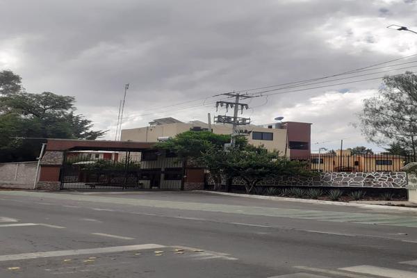 Foto de inmueble en Leon Salinas, Col. La Purificación Tepetitla C.P. 56240, Texcoco