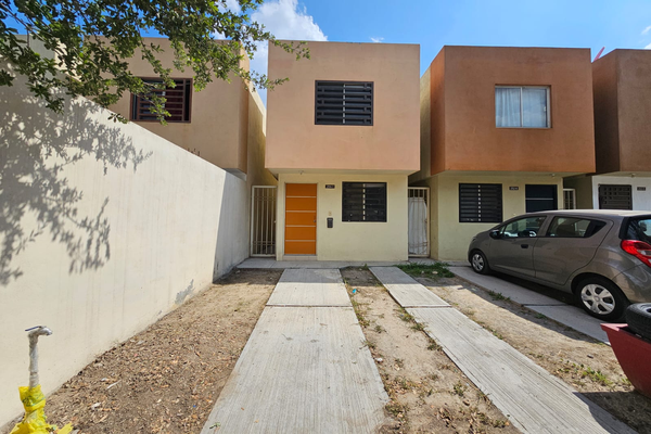 Foto de inmueble en Leyes, Col. Mitras Poniente Bicentenario C.P. 66023, García
