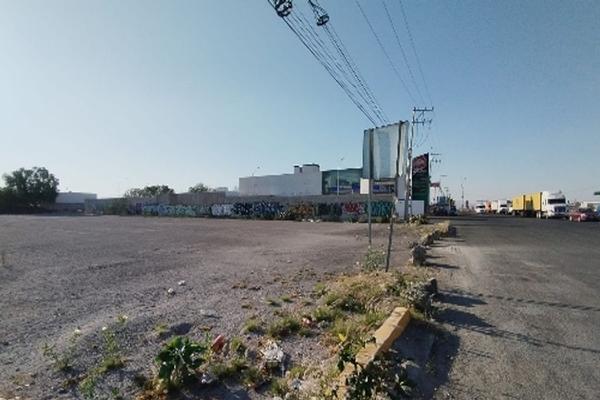 Foto de inmueble en Libramiento Norponiente, Col. El Romeral C.P. 76915, Corregidora