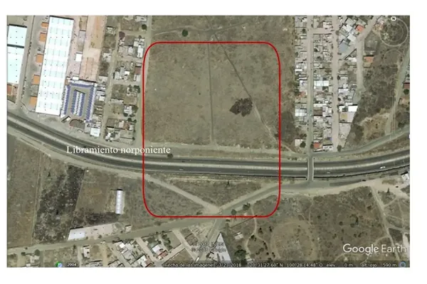 Foto de inmueble en Libramiento Sur Poniente, Col. Los Arrayanes C.P. 76908, Corregidora