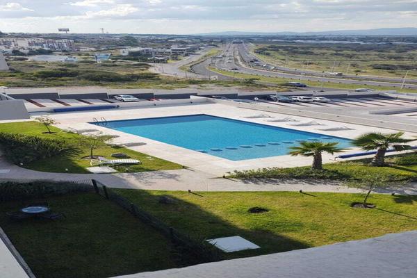 Foto de inmueble en Libramiento Sur Poniente, Col. Puerta Real C.P. 76910, Corregidora
