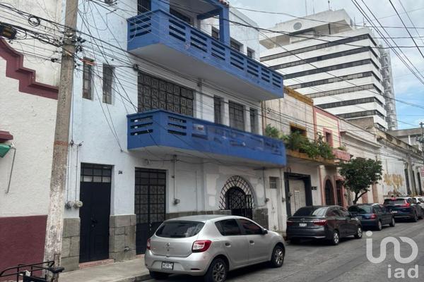 Foto de inmueble en LICEO #592, Col. El Santuario C.P. 44200, Guadalajara