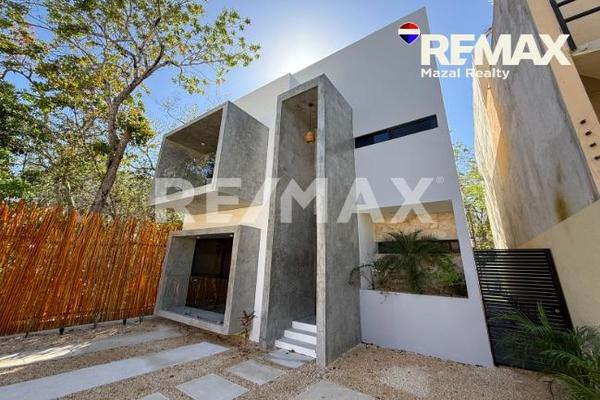 Foto de inmueble en LIRIO, Col. Tulum Centro C.P. 77760, Tulum
