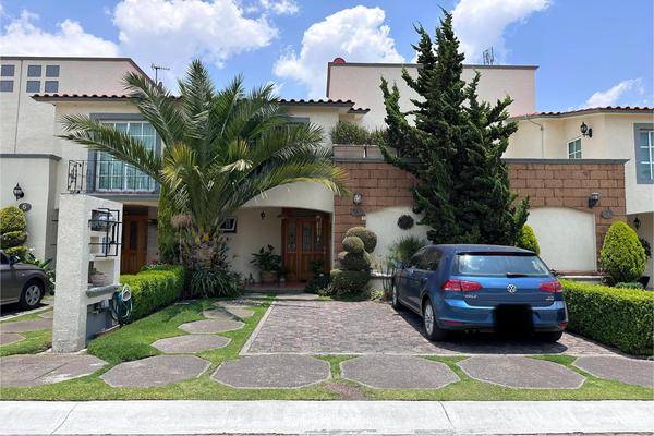 Foto de inmueble en  , Col. Llano Grande C.P. 52148, Metepec