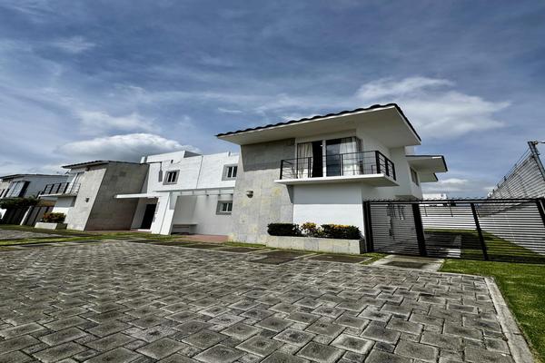 Foto de inmueble en  , Col. Llano Grande C.P. 52148, Metepec