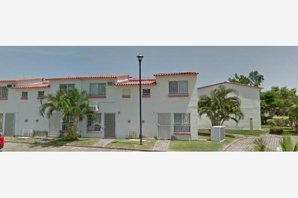 Foto de inmueble en  , Col. Llano Largo C.P. 39906, Acapulco de Juárez