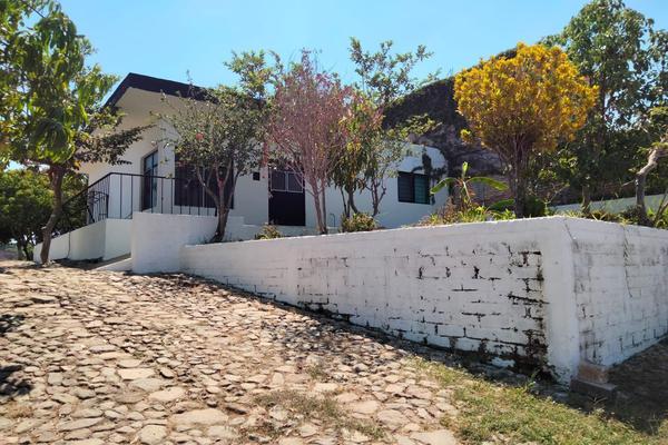 Foto de inmueble en Loc. Benito Juarez, Col. Benito Juárez (Las Chivas) C.P. 63515, Tepic