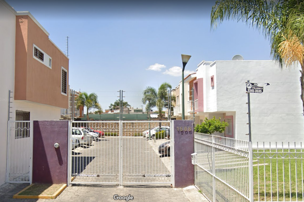 Foto de inmueble en LOLA ALVAREZ, Col. Jardines del Nilo C.P. 44860, Guadalajara