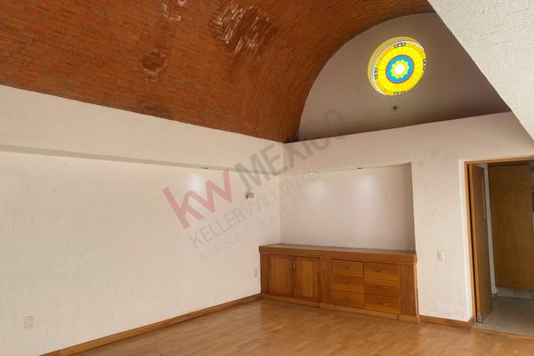 Foto de inmueble en loma alta, Col. Loma Alta C.P. 78210, San Luis Potosí