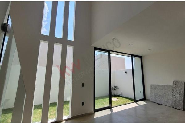 Foto de inmueble en LOMA DE LOS ENCINOS #23, Col. Bosque Real C.P. 45645, Tlajomulco de Zúñiga