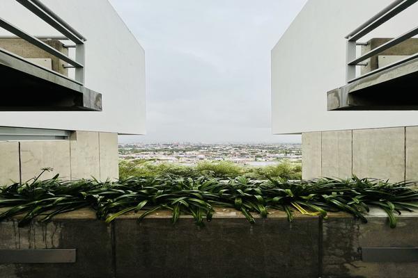 Foto de inmueble en Loma De Sangremal, Col. Loma Dorada C.P. 76060, Querétaro