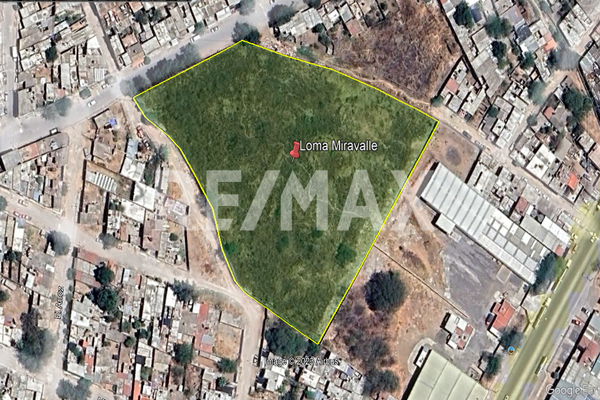 Foto de inmueble en Loma Miravalle, Col. Lomas Del 4 C.P. 45599, San Pedro Tlaquepaque