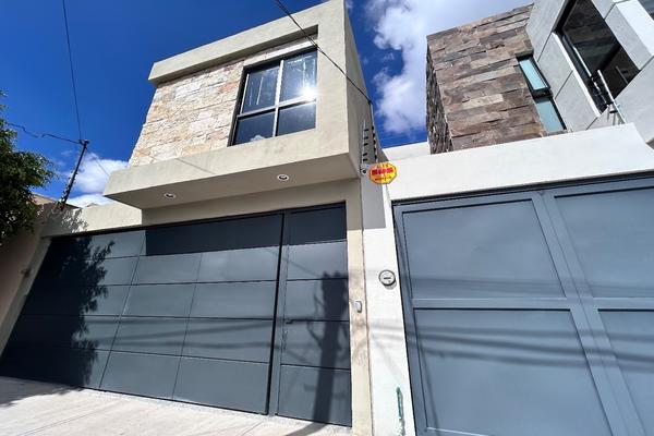 Foto de inmueble en  , Col. Lomas 1a Secc C.P. 78210, San Luis Potosí