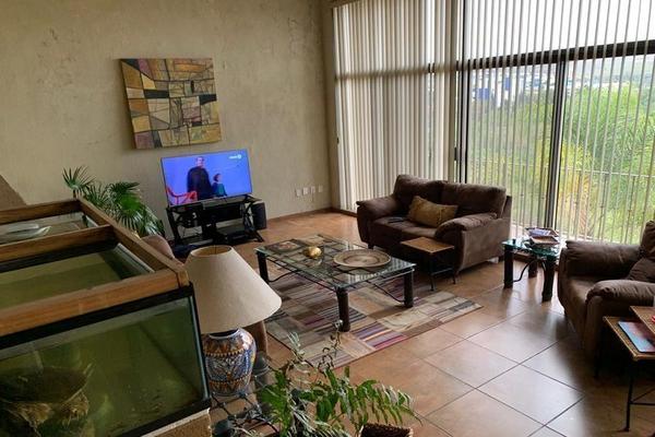 Foto de inmueble en , Col. Lomas 2a Sección C.P. 78210, San Luis Potosí