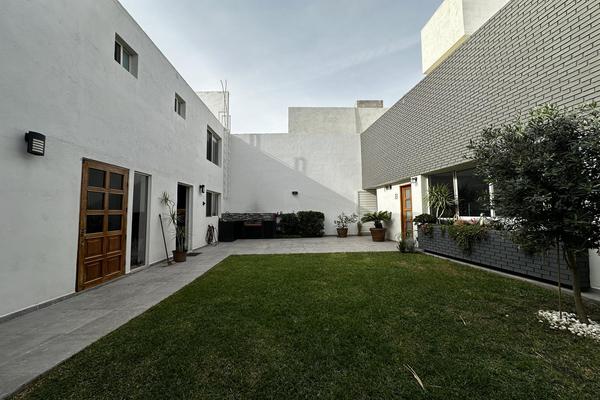 Foto de inmueble en  , Col. Lomas 3a Secc C.P. 78216, San Luis Potosí