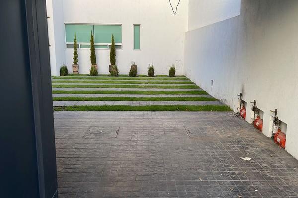 Foto de inmueble en  , Col. Lomas 4a Sección C.P. 78216, San Luis Potosí