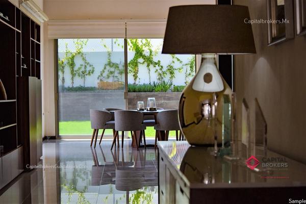 Foto de inmueble en lomas, Col. Colinas de San Javier C.P. 45110, Zapopan
